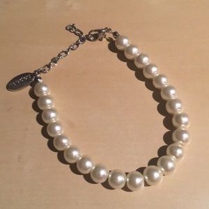 Bracelet - Faux Pearls